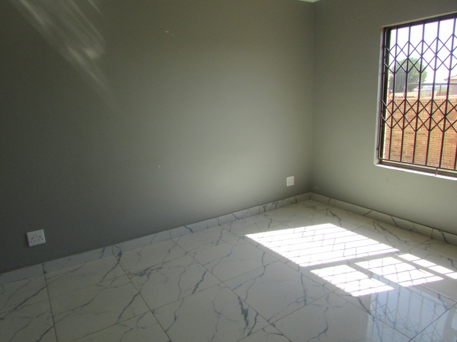 3 Bedroom Property for Sale in Westonaria Gauteng