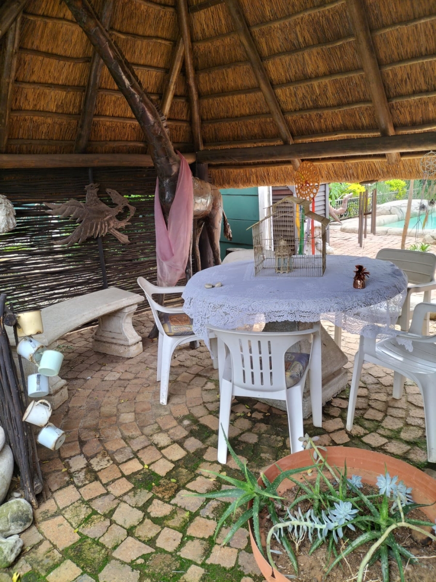 5 Bedroom Property for Sale in Sunair Park Gauteng