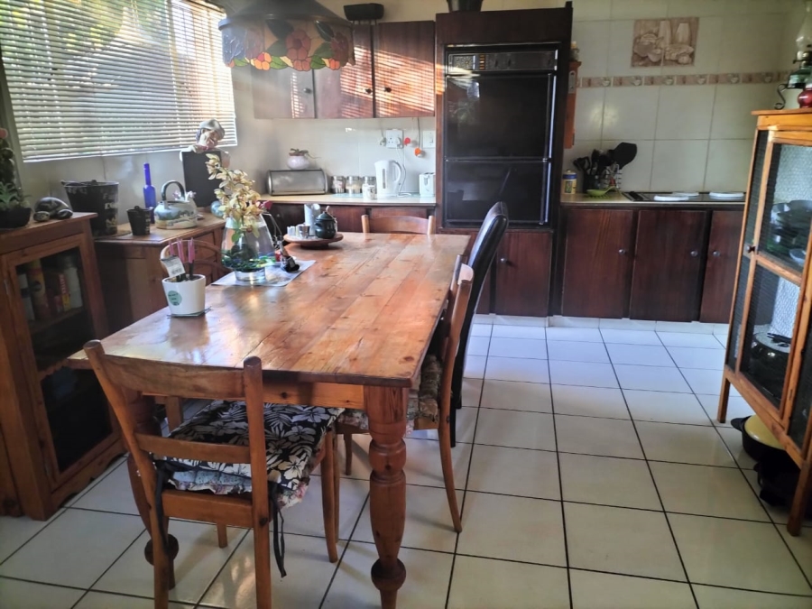 5 Bedroom Property for Sale in Sunair Park Gauteng