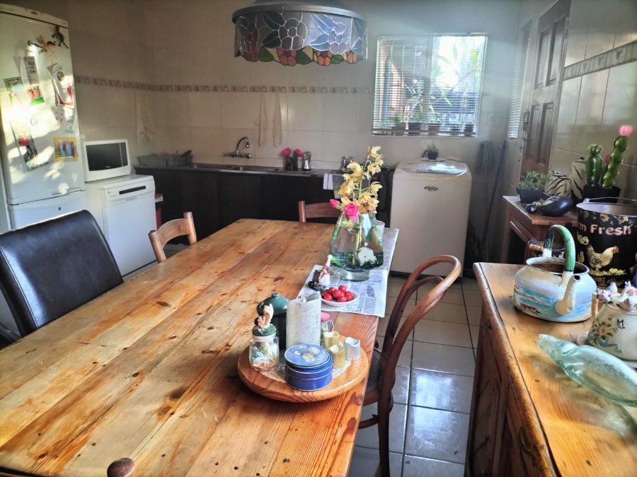 5 Bedroom Property for Sale in Sunair Park Gauteng