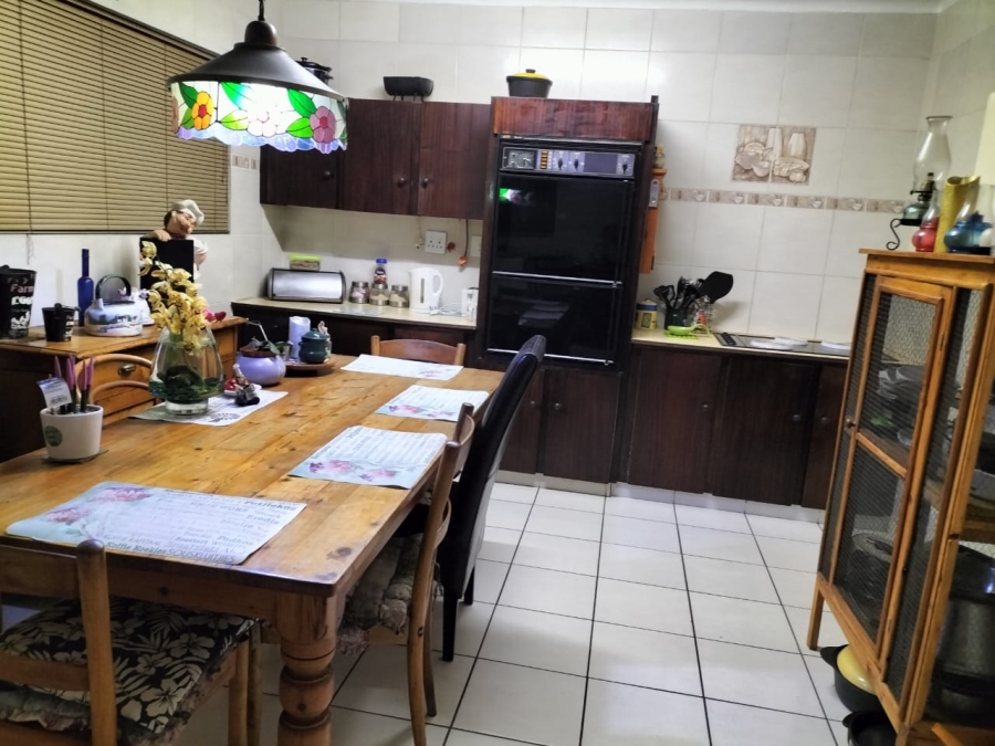 5 Bedroom Property for Sale in Sunair Park Gauteng