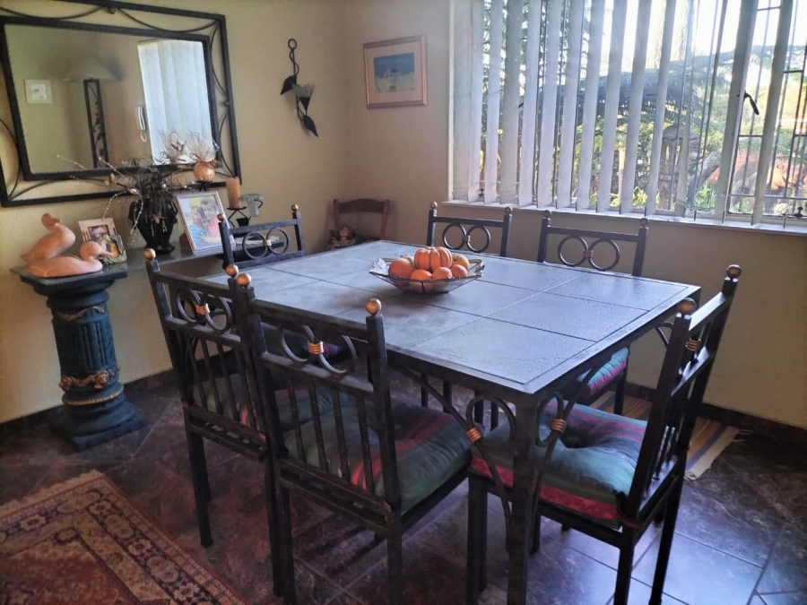 5 Bedroom Property for Sale in Sunair Park Gauteng