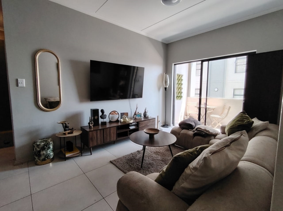 2 Bedroom Property for Sale in Erand Gardens Gauteng