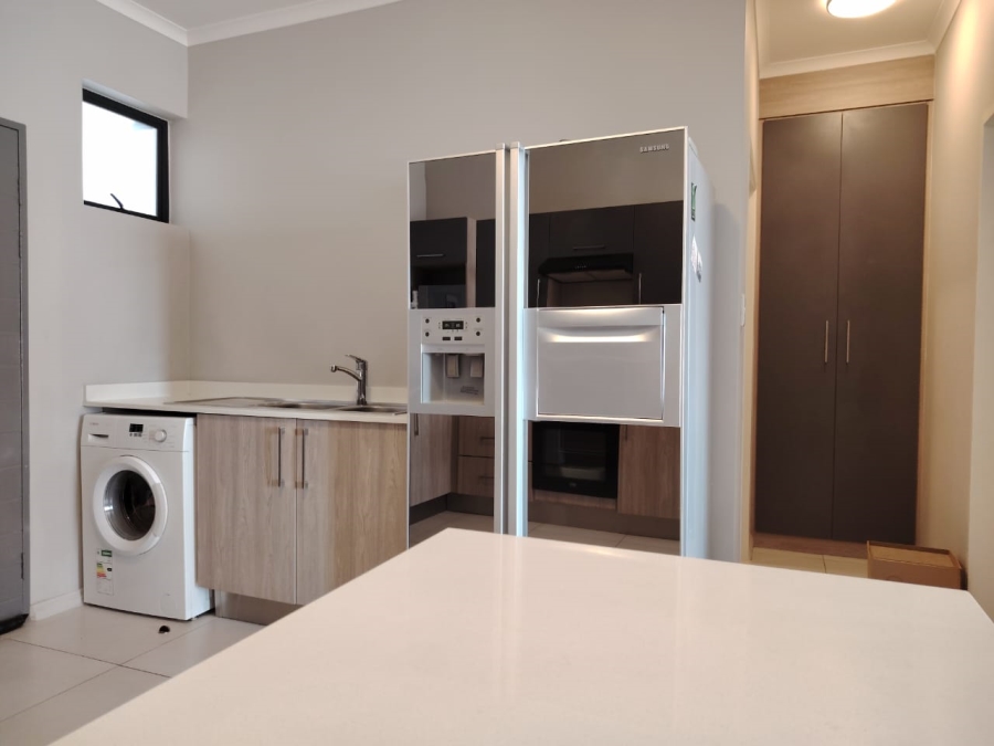 2 Bedroom Property for Sale in Erand Gardens Gauteng