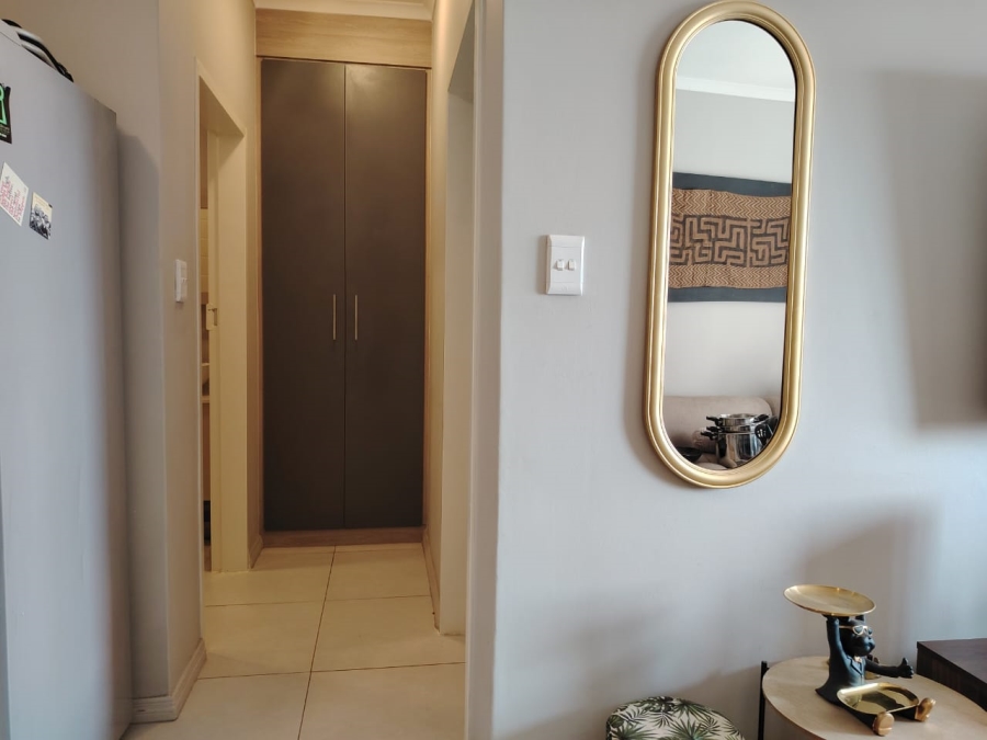 2 Bedroom Property for Sale in Erand Gardens Gauteng