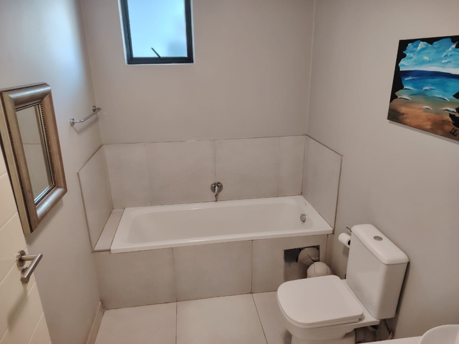 2 Bedroom Property for Sale in Erand Gardens Gauteng