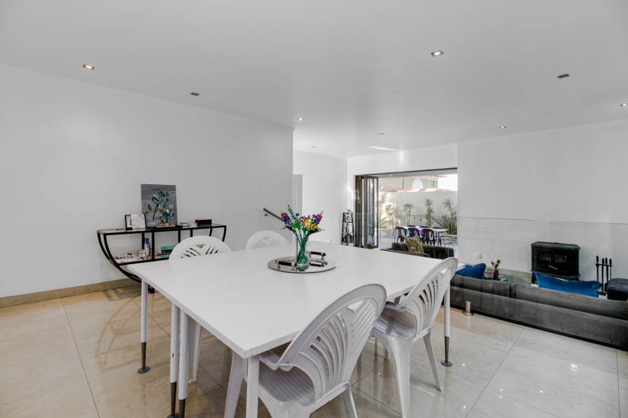4 Bedroom Property for Sale in Morningside Gauteng