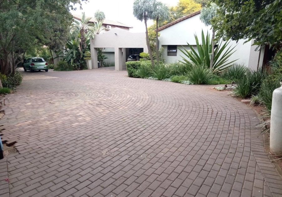 To Let 3 Bedroom Property for Rent in Ruimsig Gauteng