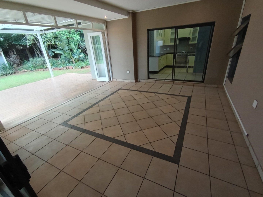 To Let 3 Bedroom Property for Rent in Ruimsig Gauteng