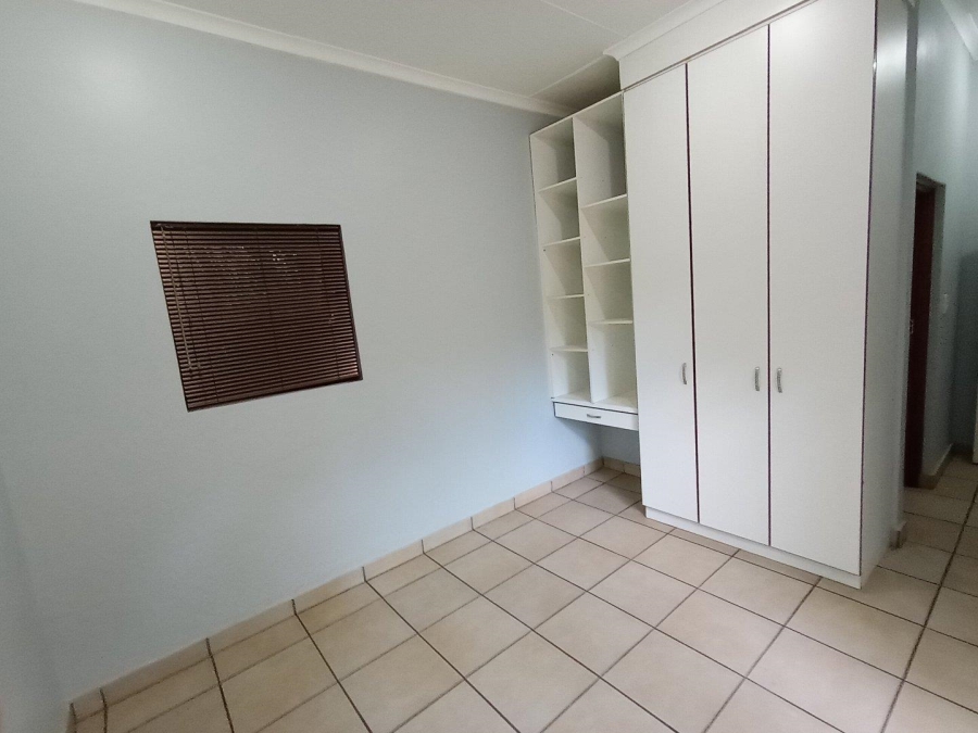 To Let 3 Bedroom Property for Rent in Ruimsig Gauteng