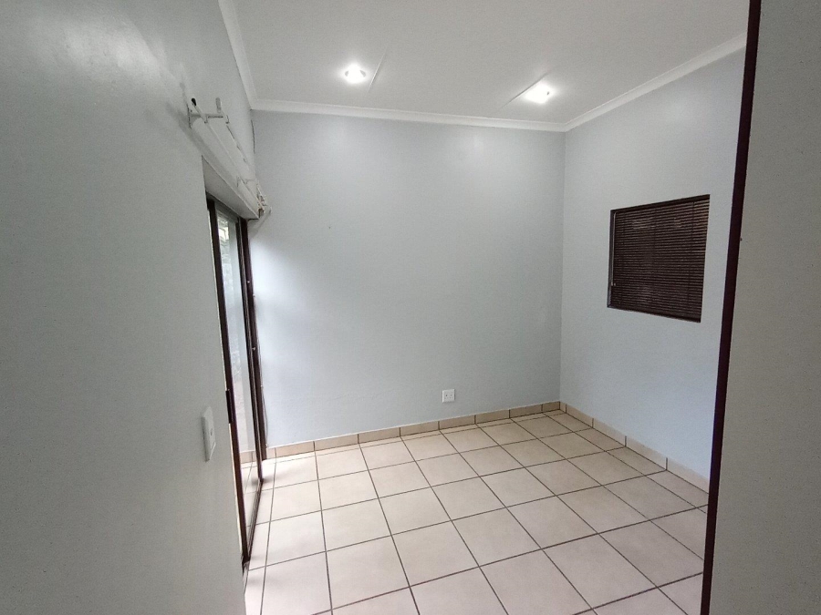 To Let 3 Bedroom Property for Rent in Ruimsig Gauteng