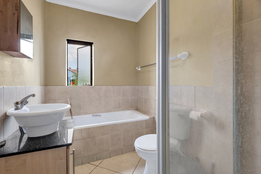 2 Bedroom Property for Sale in Ferndale Gauteng