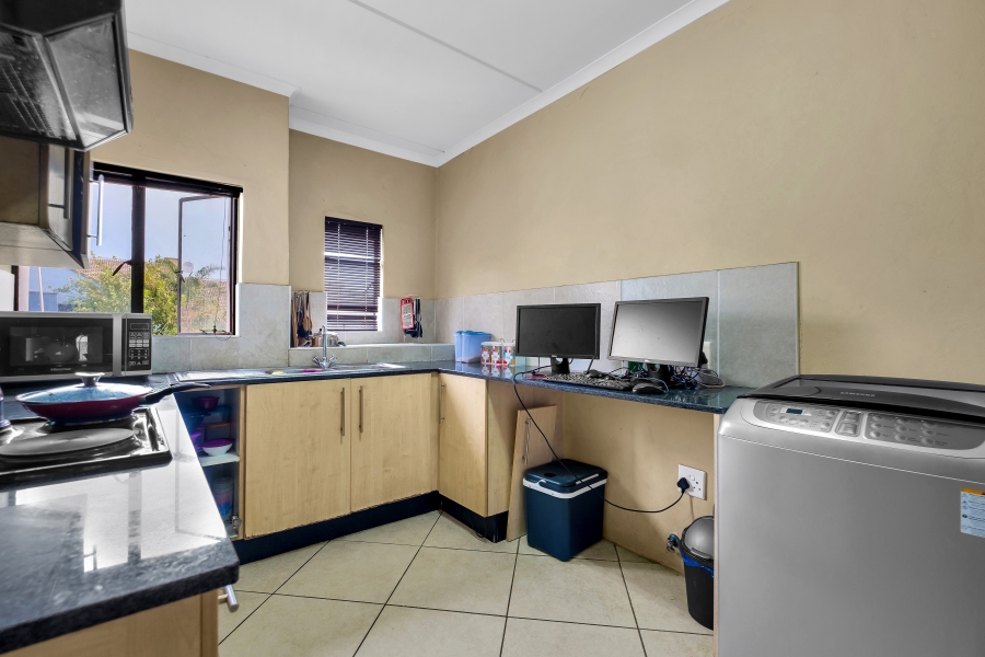 2 Bedroom Property for Sale in Ferndale Gauteng