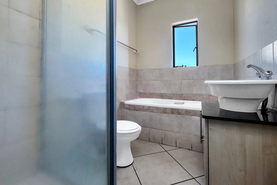 2 Bedroom Property for Sale in Ferndale Gauteng