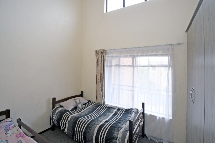 2 Bedroom Property for Sale in North Riding Gauteng