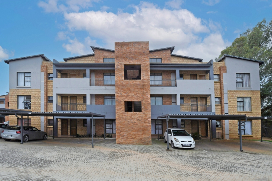 2 Bedroom Property for Sale in North Riding Gauteng