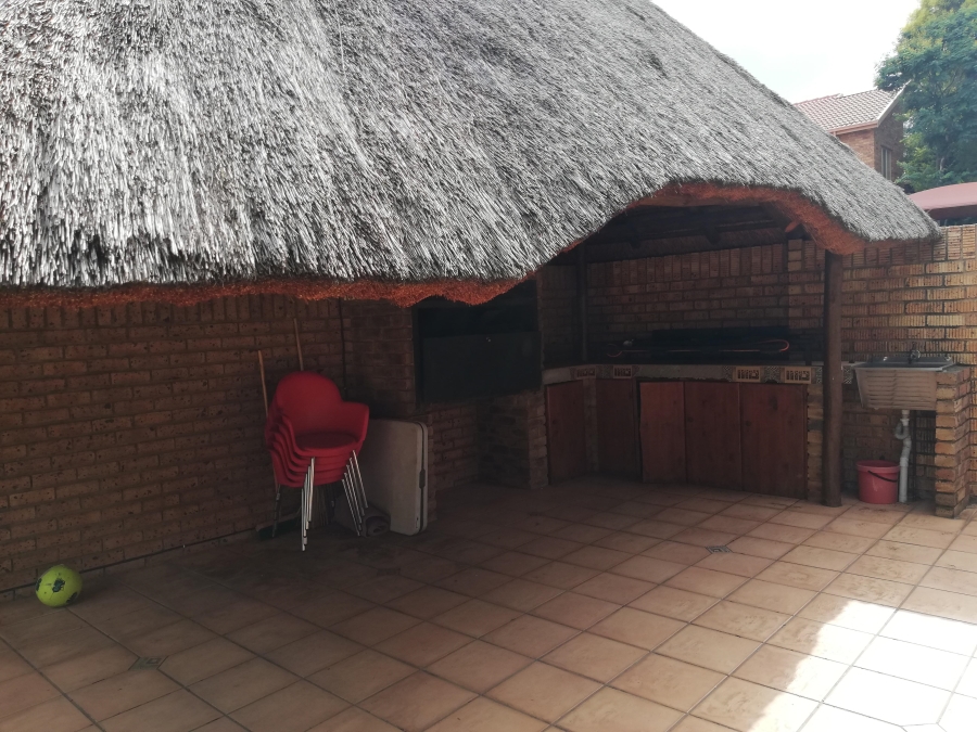3 Bedroom Property for Sale in Amberfield Glen Gauteng