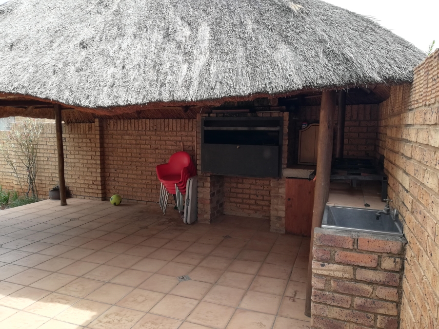 3 Bedroom Property for Sale in Amberfield Glen Gauteng