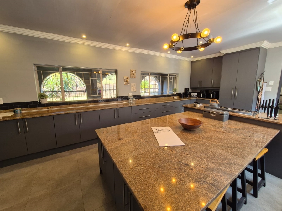4 Bedroom Property for Sale in Houtkop A H Gauteng