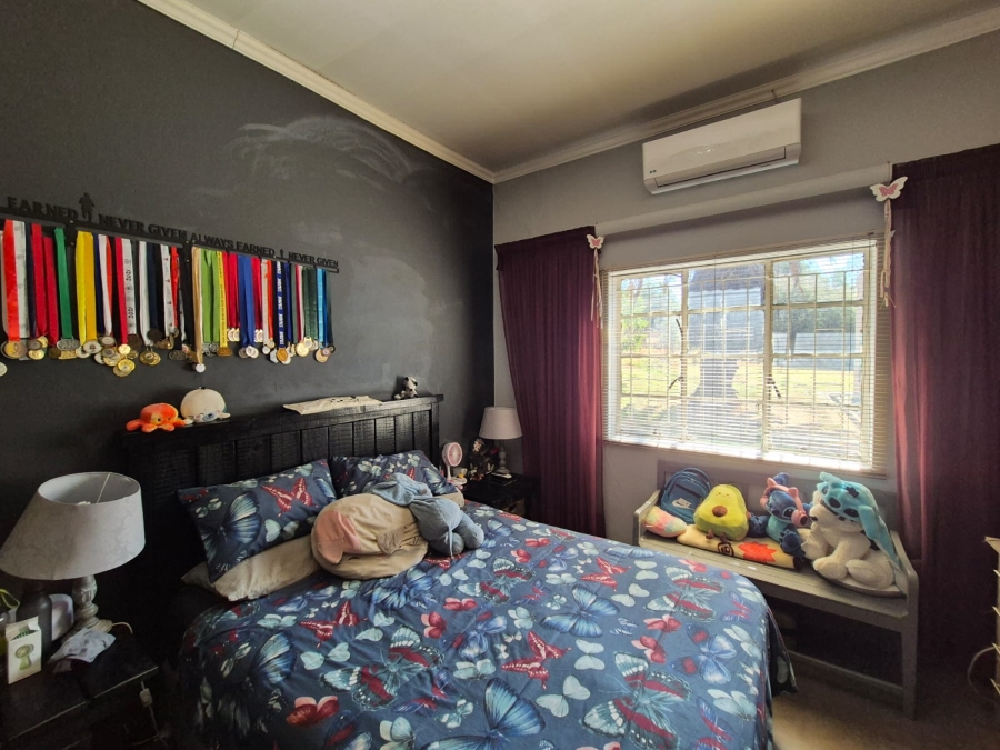 4 Bedroom Property for Sale in Houtkop A H Gauteng