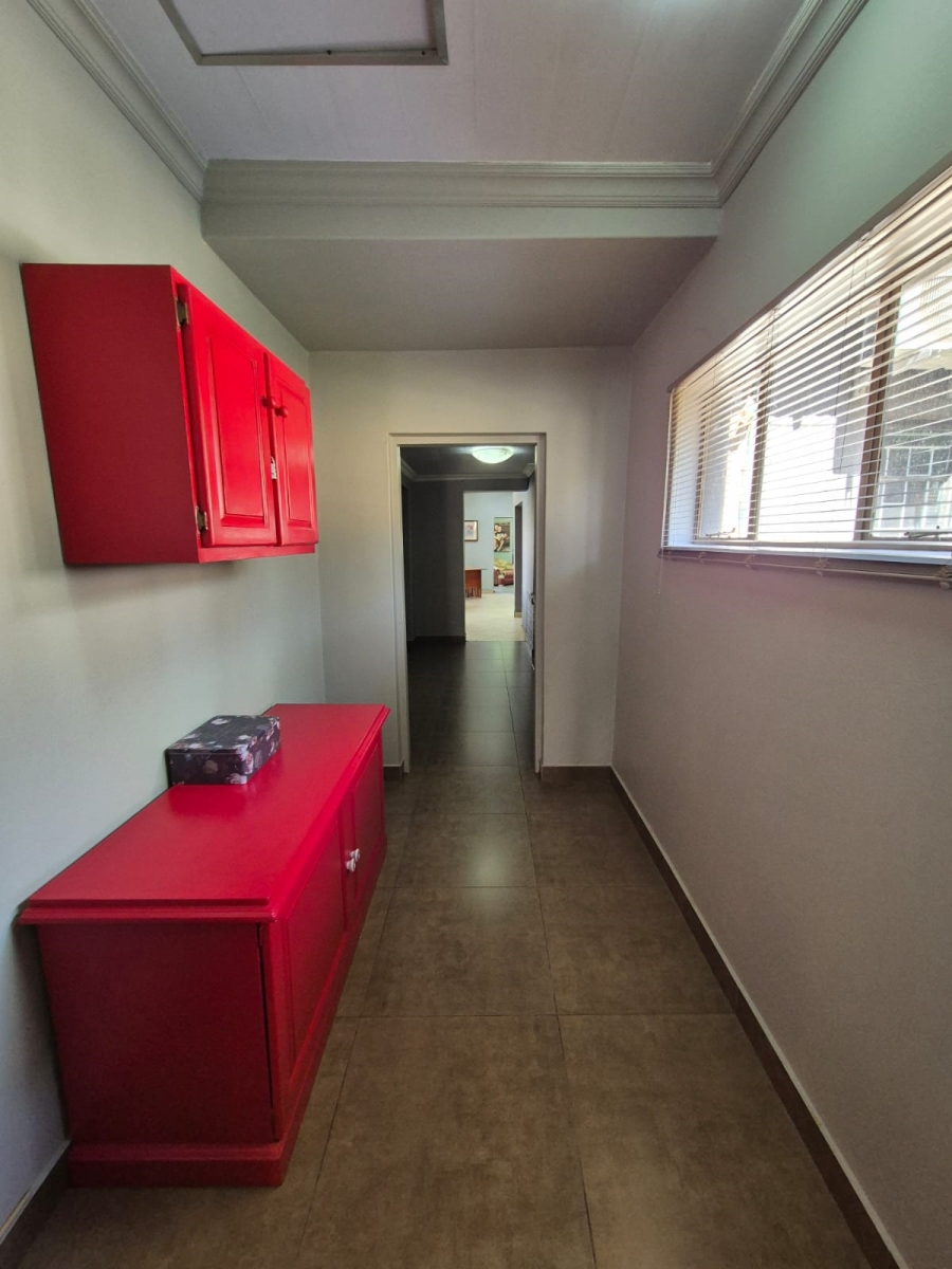 4 Bedroom Property for Sale in Houtkop A H Gauteng