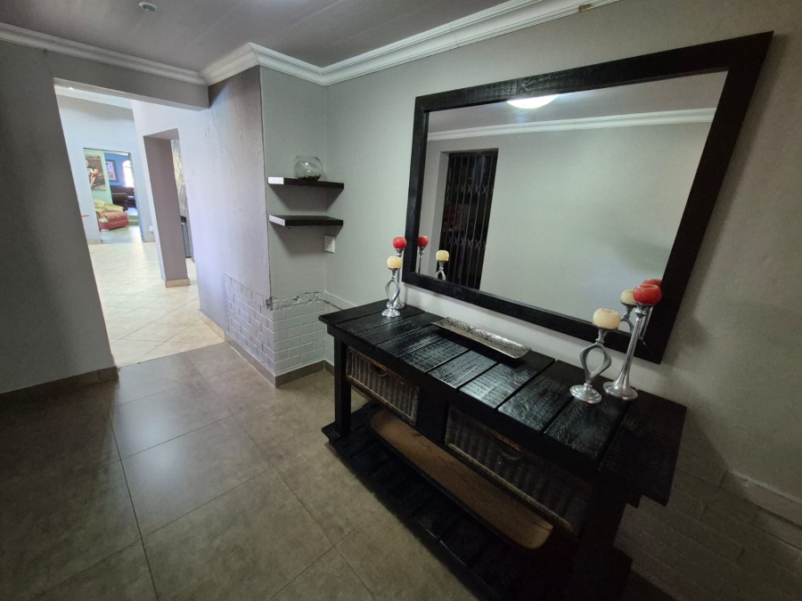 4 Bedroom Property for Sale in Houtkop A H Gauteng