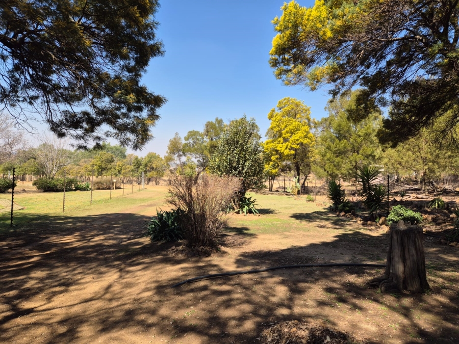 4 Bedroom Property for Sale in Houtkop A H Gauteng