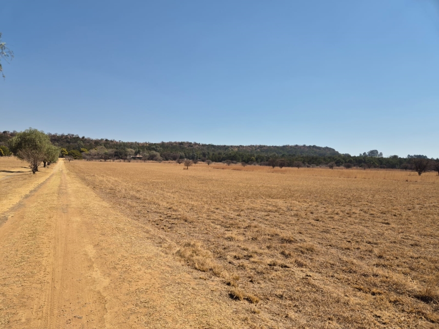 4 Bedroom Property for Sale in Houtkop A H Gauteng