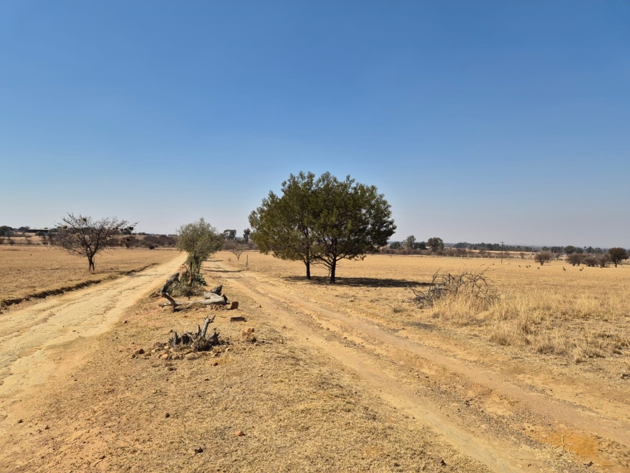 4 Bedroom Property for Sale in Houtkop A H Gauteng