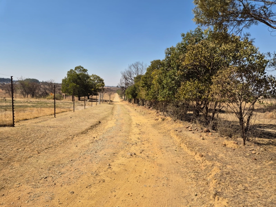 4 Bedroom Property for Sale in Houtkop A H Gauteng