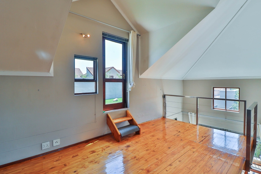 1 Bedroom Property for Sale in Sunninghill Gauteng