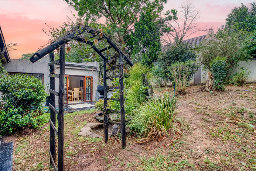 3 Bedroom Property for Sale in Douglasdale Gauteng