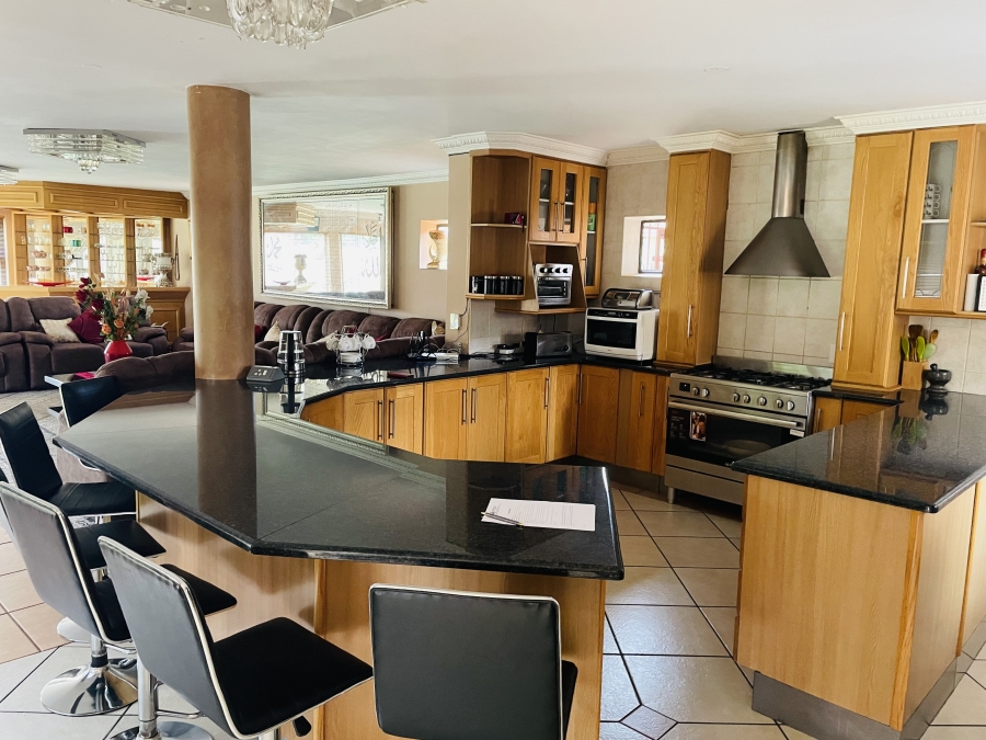 4 Bedroom Property for Sale in Raslouw Gauteng