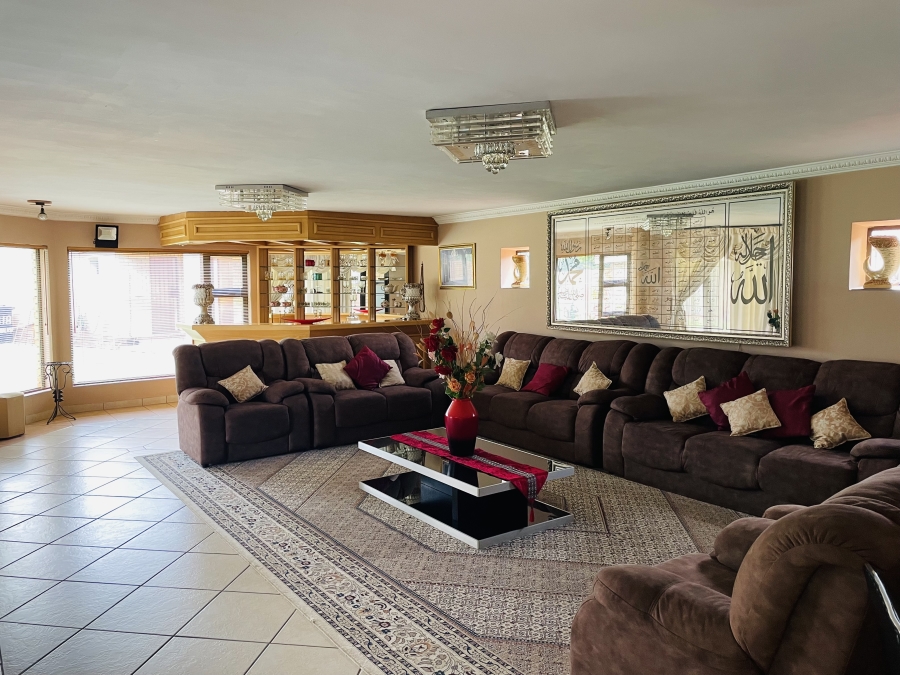4 Bedroom Property for Sale in Raslouw Gauteng