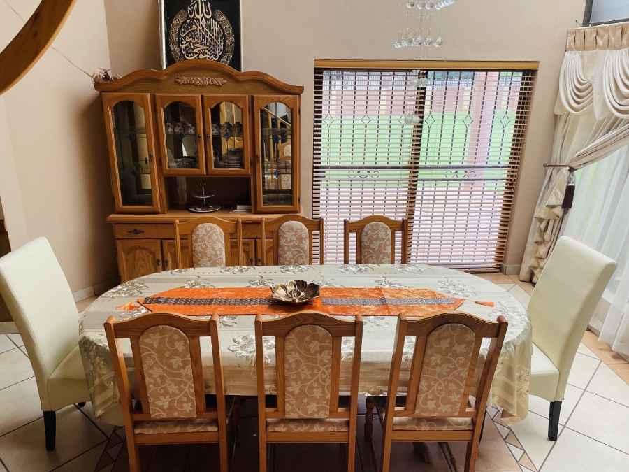 4 Bedroom Property for Sale in Raslouw Gauteng