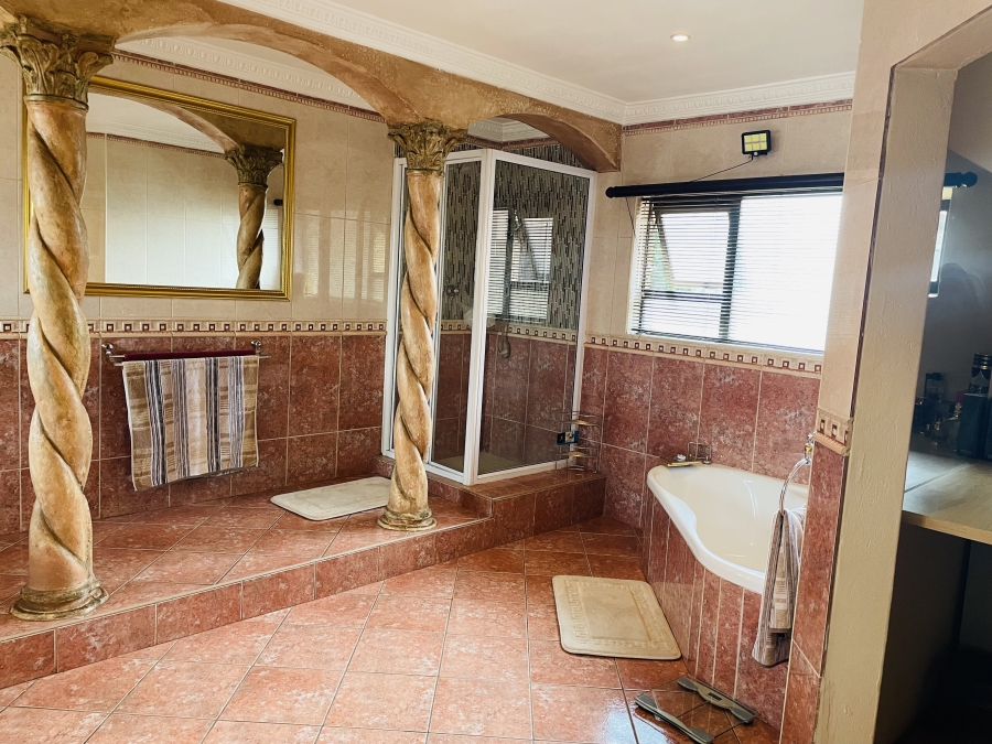 4 Bedroom Property for Sale in Raslouw Gauteng