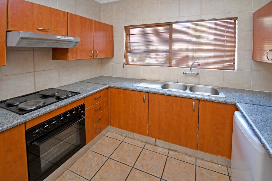 2 Bedroom Property for Sale in Sunninghill Gauteng