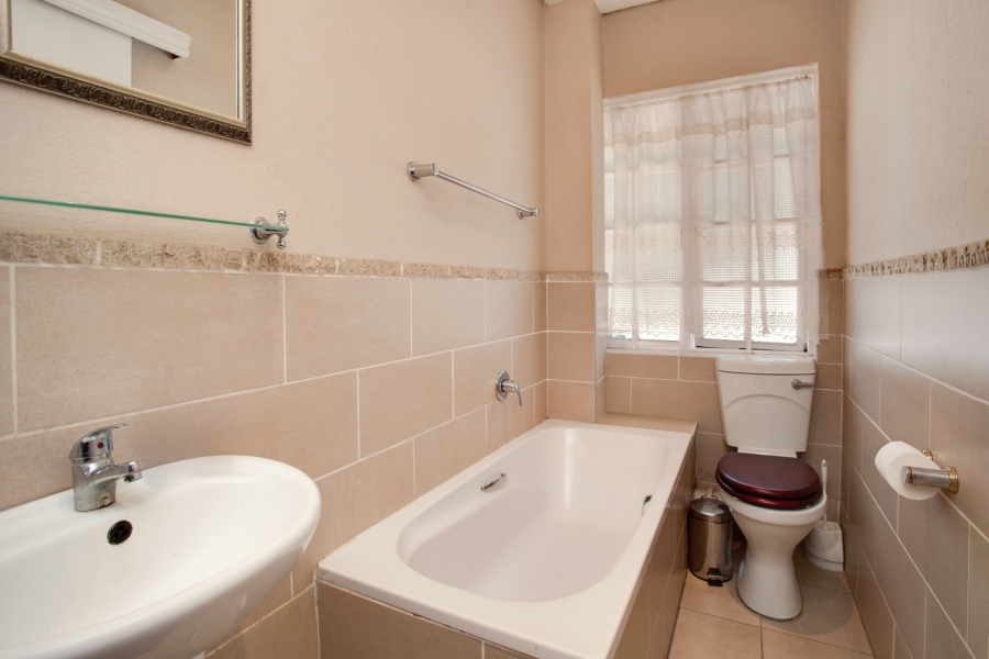 2 Bedroom Property for Sale in Bryanston Gauteng