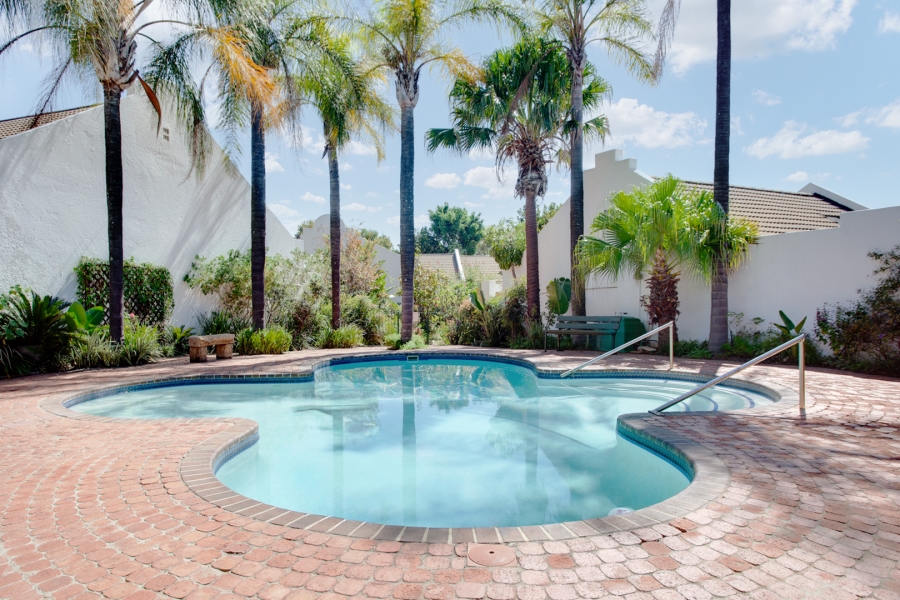 2 Bedroom Property for Sale in Bryanston Gauteng