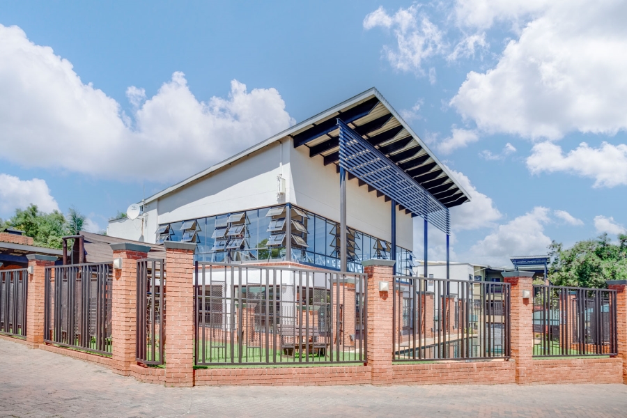 2 Bedroom Property for Sale in Fourways Gauteng