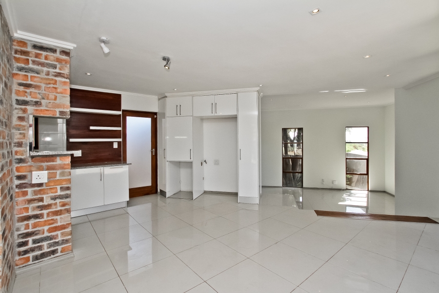 3 Bedroom Property for Sale in Bryanston Gauteng