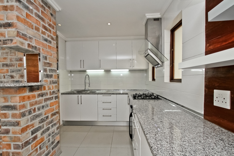 3 Bedroom Property for Sale in Bryanston Gauteng