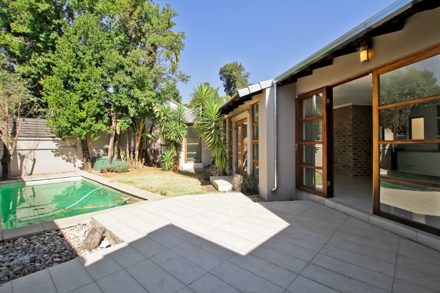 3 Bedroom Property for Sale in Bryanston Gauteng