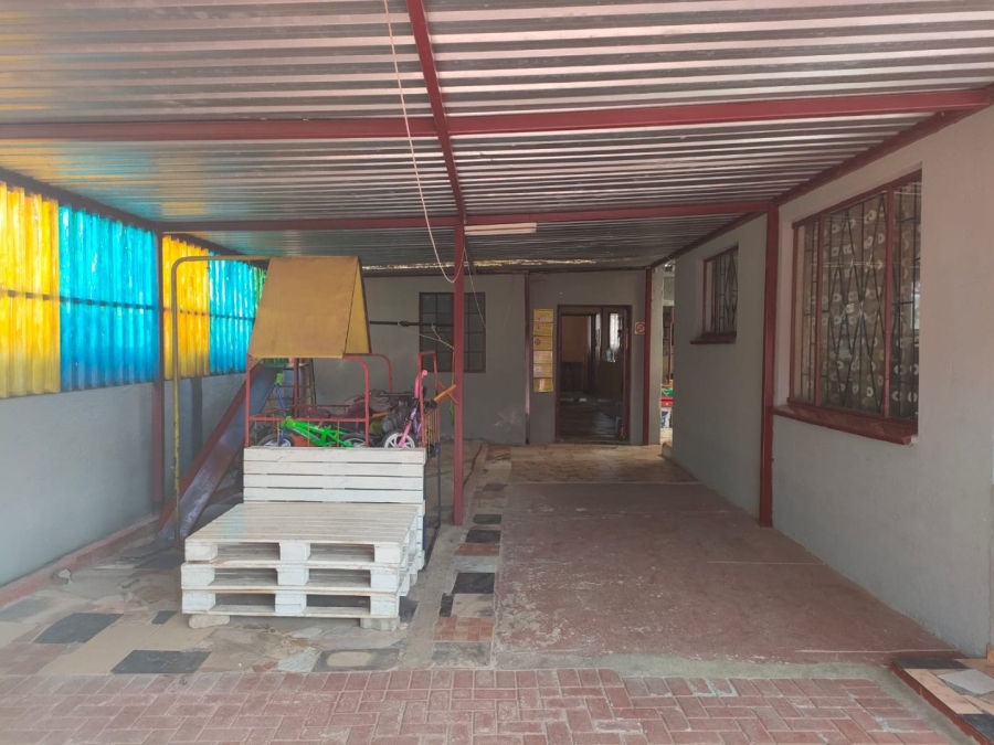2 Bedroom Property for Sale in Toekomsrus Gauteng