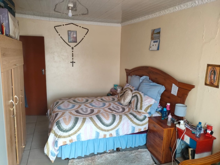 2 Bedroom Property for Sale in Toekomsrus Gauteng