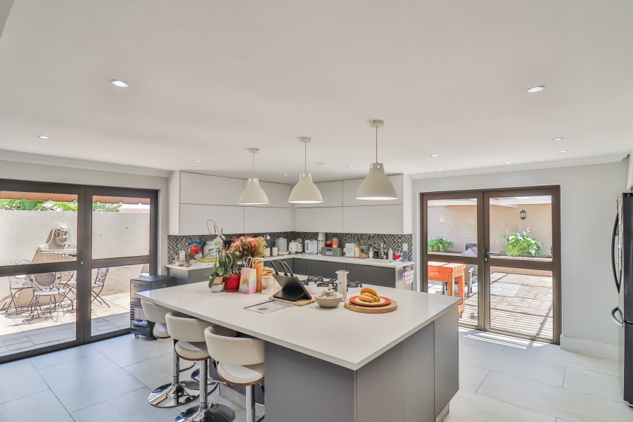 4 Bedroom Property for Sale in Blue Valley Golf Estate Gauteng