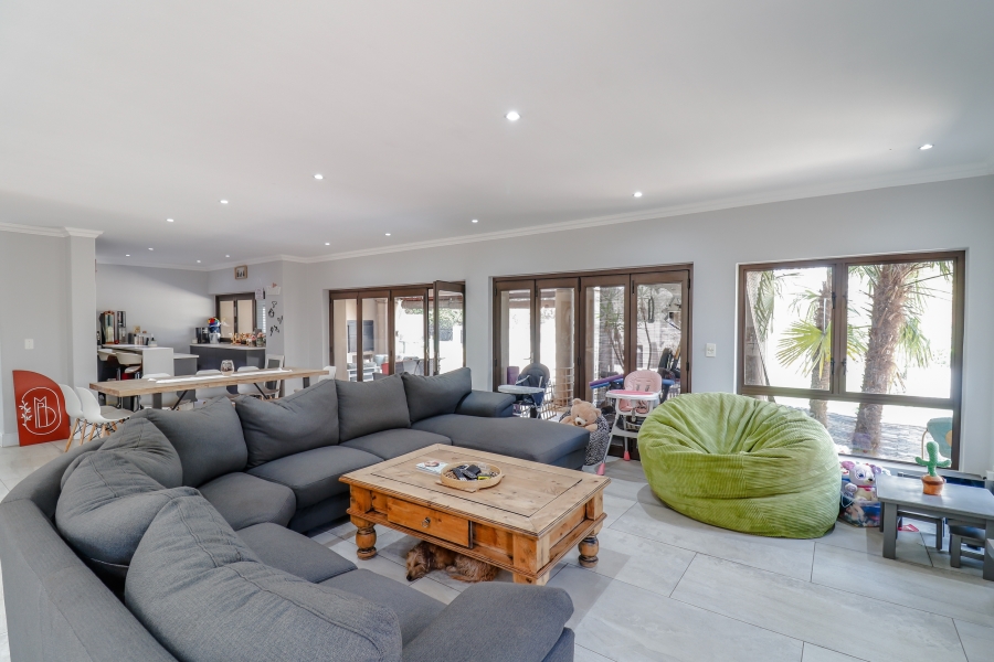 4 Bedroom Property for Sale in Blue Valley Golf Estate Gauteng