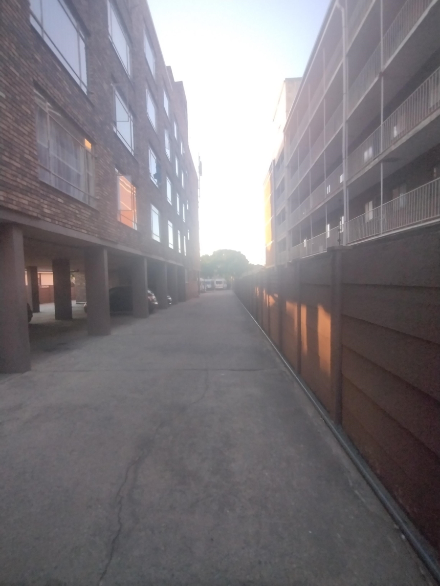 2 Bedroom Property for Sale in Pretoria West Gauteng