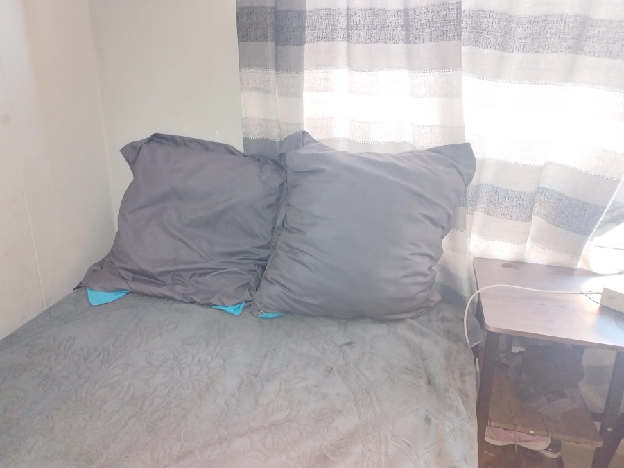 2 Bedroom Property for Sale in Pretoria West Gauteng