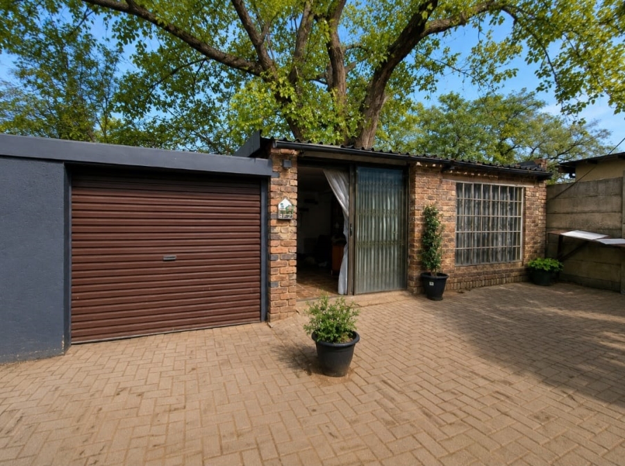 3 Bedroom Property for Sale in Rothdene Gauteng